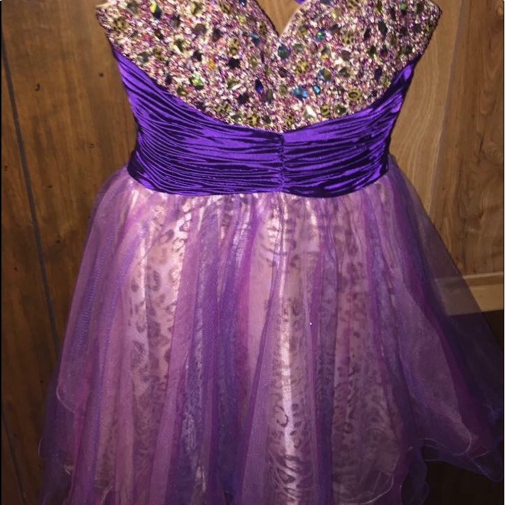 💜 Prom Dress - Picture 2 of 3